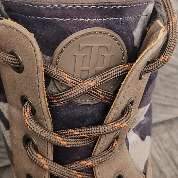 Tommy Hilfiger Size 7 Harvet Duck Snow Boots - Camo Brown Green - Picture 2 of 7